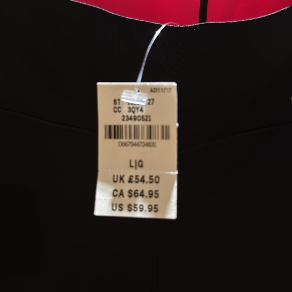 LIMITED EDITION PINK LEGGINGS - NEW WITH TAGS - Picture 4 of 4